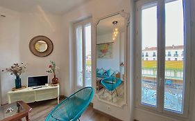 Casa Blue Sur Une Jolie Place Proche Du Vieux Port By Laconciergerie13